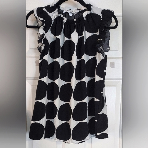 Shirring Mock-Neck Polkadot TopSize M. - Picture 2 of 3